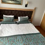 Blue Tuana Old 3*