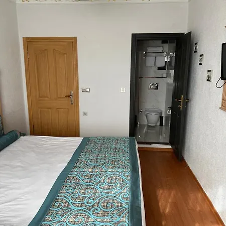 Blue Tuana Old Hotel