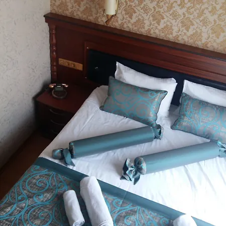 Blue Tuana Old Hotel 3*