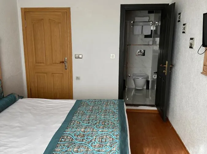 Blue Tuana Old Hotel