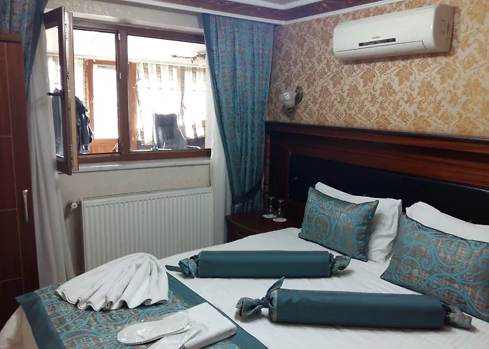 Blue Tuana Old Hotel 3*