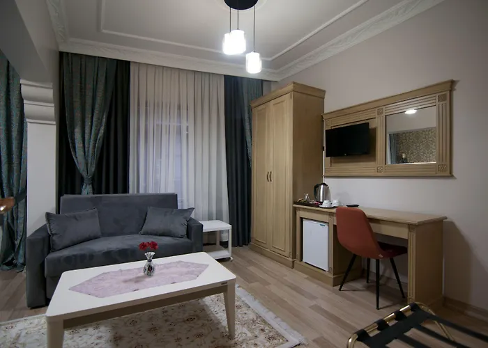 Blue Tuana Old Hotel 3*