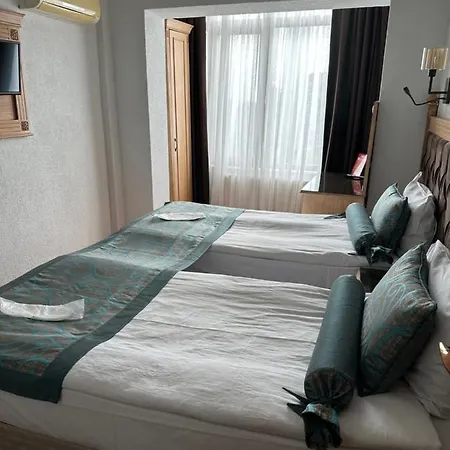 Blue Tuana Old Hotel 3*